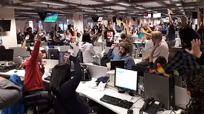 Trabajadores de Clarín acusan a la empresa de "mentir" tras los despidos en Olé y piden paritarias Trabajadores de Clarín acusan a la empresa de "mentir" tras los despidos en Olé y piden paritarias