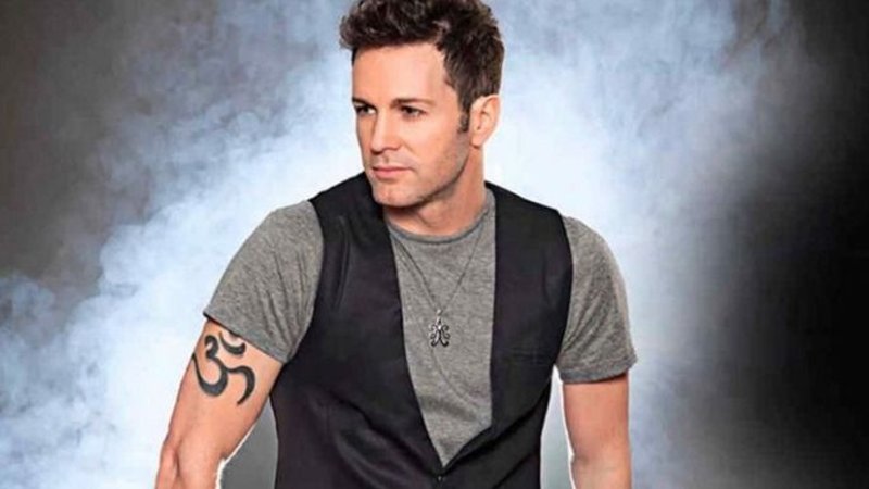 Abogado de la denunciante reveló que podría haber "cinco o seis" más casos de abuso contra el cantante Axel