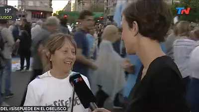 "Aguante Cristina": el tenso momento en el movil de TN en medio del acto de Macri "Aguante Cristina": el tenso momento en el movil de TN en medio del acto de Macri
