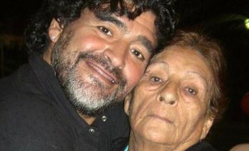 La madre de D10S: frío de primavera en La Plata de Maradona | Diego maradona