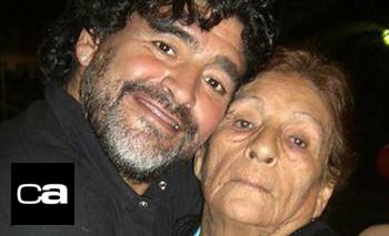 La madre de D10S: frío de primavera en La Plata de Maradona | Diego maradona
