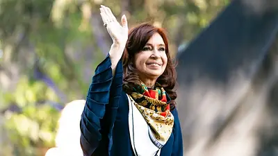 Cristina Kirchner se solidarizó con Chile, criticó su modelo económico y pidió que no se repita en Argentina Cristina Kirchner se solidarizó con Chile, criticó su modelo económico y pidió que no se repita en Argentina