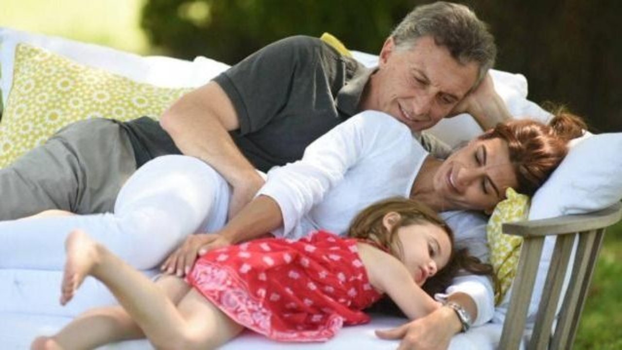 Las fotos de las vacaciones de Juliana Awada con Mauricio Macri