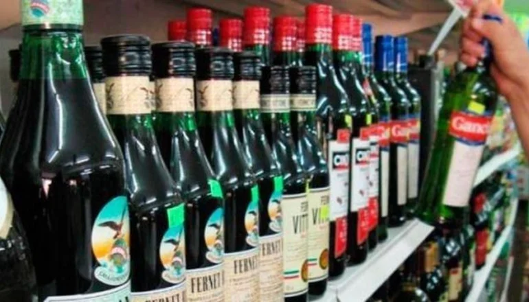 Desde la Sedronar advierten que el consumo de alcohol durante la cuarentena puede “profundizar la angustia”