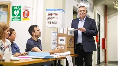 Elecciones 2019: Votó Alberto Fernández y afirmó que "se terminó el ellos y nosotros" Elecciones 2019: Votó Alberto Fernández y afirmó que "se terminó el ellos y nosotros"