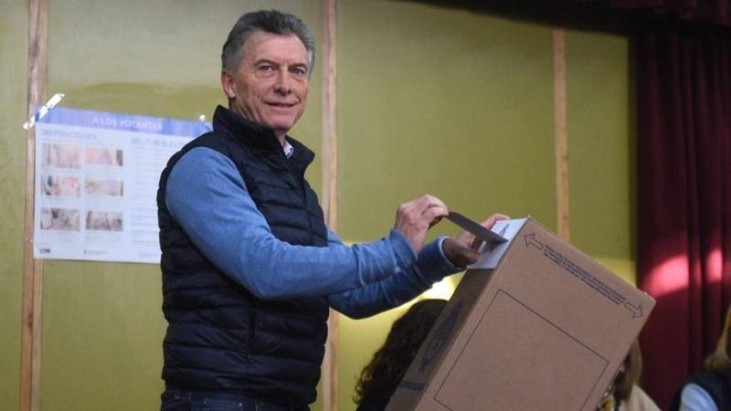Votó Mauricio Macri: "Hay que esperar, las boca de urna no tienen rigor científico"