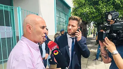 Elecciones 2019: Juan José Gomez Centurión votó y denunció que le robaron boletas a su partido Elecciones 2019: Juan José Gomez Centurión votó y denunció que le robaron boletas a su partido