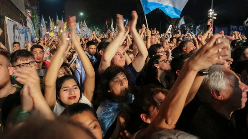 Victoria Montenegro denunció a dos funcionarias ante el INADI por discriminación a los votantes de Todos