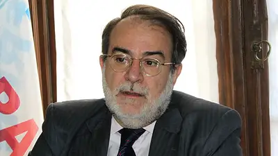 Cepo al dólar: advierten que la medida puede "matar el mercado" Cepo al dólar: advierten que la medida puede "matar el mercado"