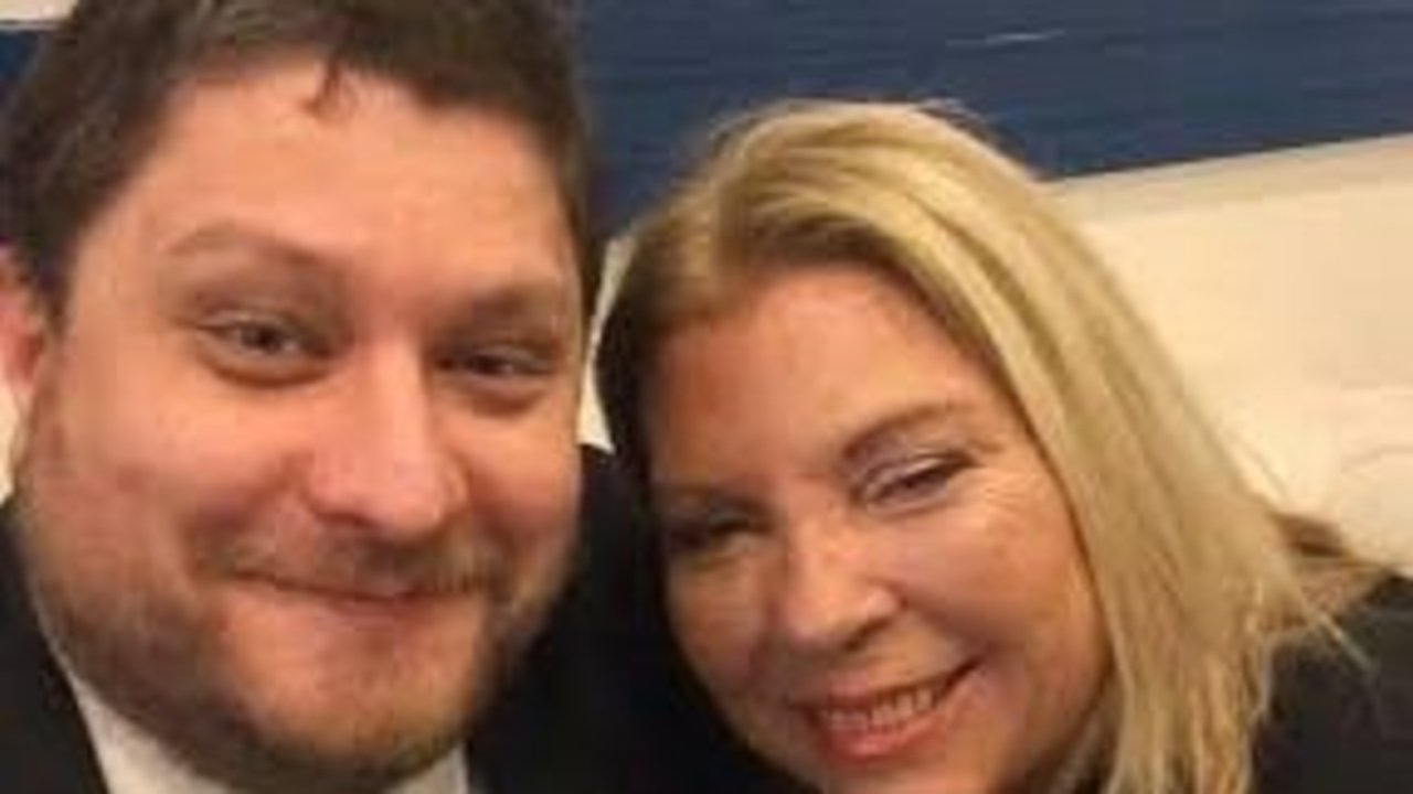 Elisa Carrió llamó "héroe" a Nicolás Wiñazki y le advirtió que tiene que adelgazar por si termina en la cárcel