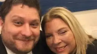Elisa Carrió llamó "héroe" a Nicolás Wiñazki y le advirtió que tiene que adelgazar por si termina en la cárcel Elisa Carrió llamó "héroe" a Nicolás Wiñazki y le advirtió que tiene que adelgazar por si termina en la cárcel