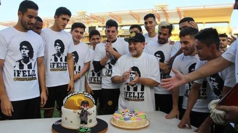 Diez preguntas del Diez: la trivia por el cumpleaños de Diego Maradona