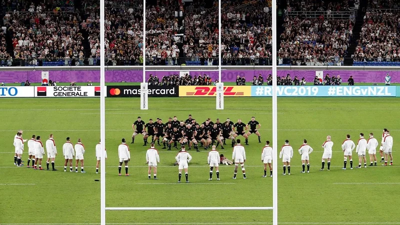 Insólita sanción en el Mundial de Rugby: multan a Inglaterra por invadir el campo de juego en pleno Haka de los All Blacks