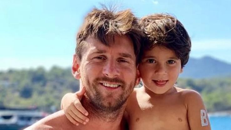 Mateo, el hijo de Lionel Messi, posó para la foto con un loro en su cabeza y revolucionó las redes sociales