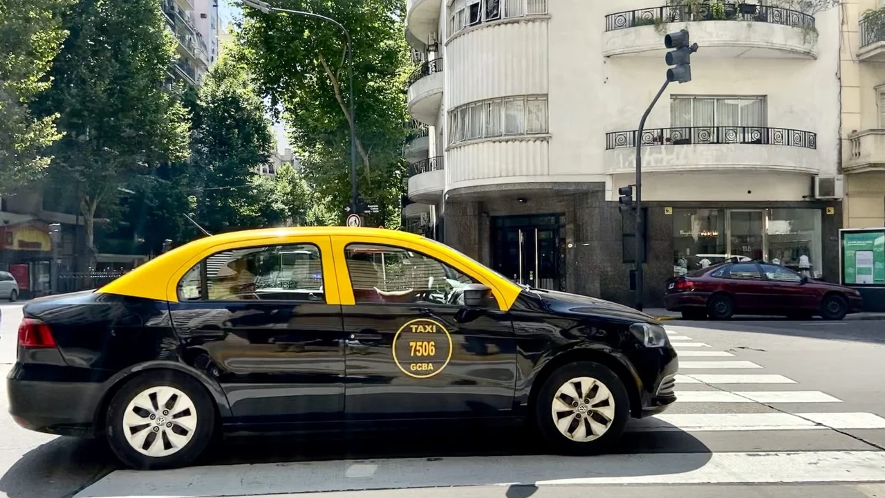 Un taxista intentó secuestrar a la novia de un periodista de TYC Sports