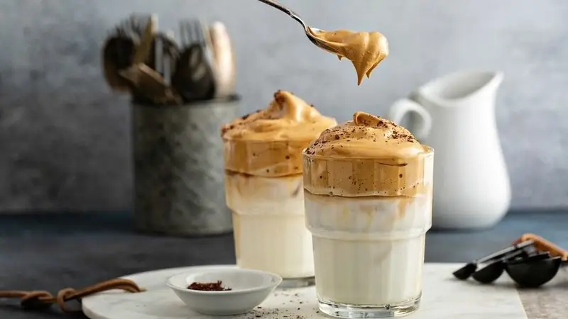 Cómo preparar café dalgona