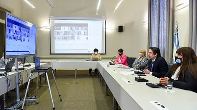 Grooming: Educación busca prevenir y capacitar a los adultos para evitar el acoso por Internet Grooming: Educación busca prevenir y capacitar a los adultos para evitar el acoso por Internet