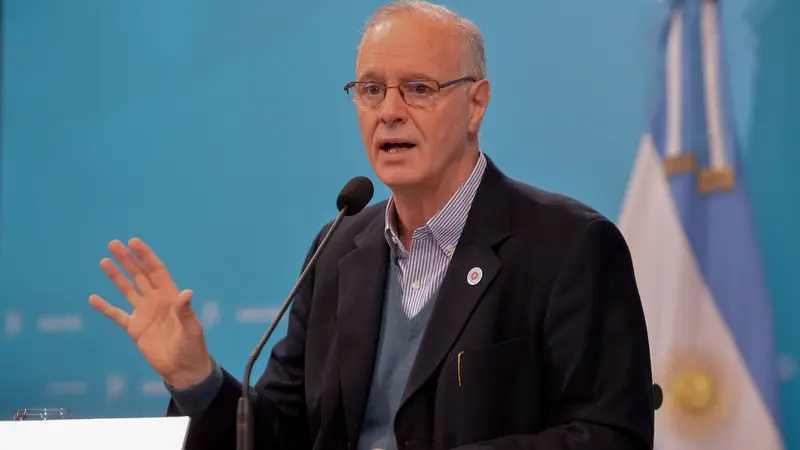 Daniel Gollán: "No tomar una cerveza no tiene comparación con perder a un ser querido"