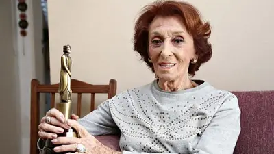 Hilda Bernard. Hilda Bernard.