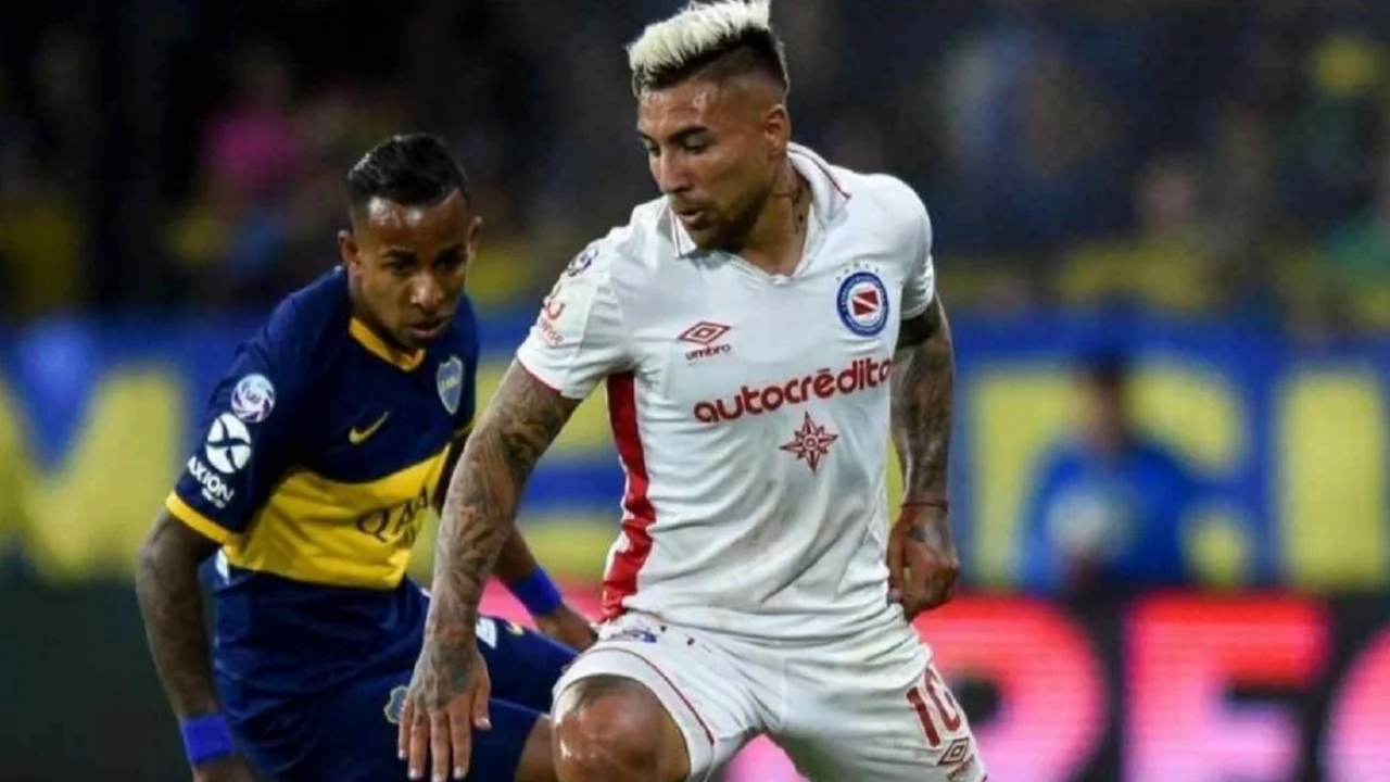 Boca quiere a un ex compañero de Riquelme para reemplazar a Sebastián Villa