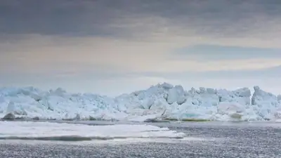 Video: habitantes de Rusia presenciaron un "tsunami de hielo" Video: habitantes de Rusia presenciaron un "tsunami de hielo"
