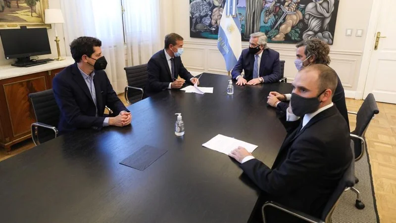 Acuerdo económico y restricciones: las claves del encuentro entre Alberto y el gobernador de Mendoza, Rodolfo Suárez