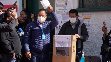 Elecciones en Bolivia: histórico triunfo del MAS por 20 puntos