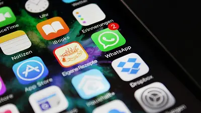 WhatsApp WhatsApp