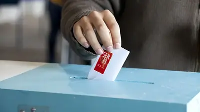 El Gobierno autorizó la votación de ciudadanos chilenos en Argentina El Gobierno autorizó la votación de ciudadanos chilenos en Argentina