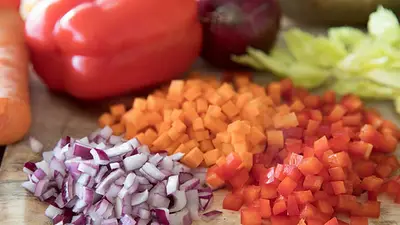 verduras cortadas en brunoise verduras cortadas en brunoise