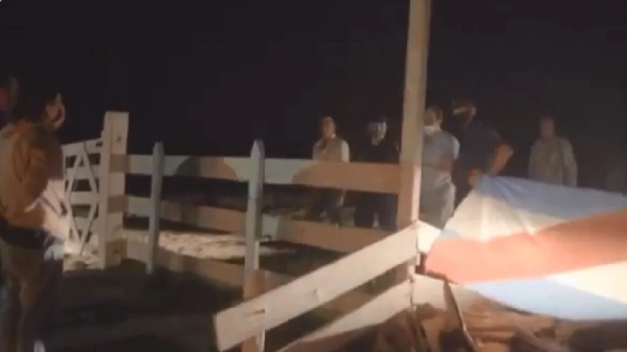 Video estremecedor: así apretó la patota de Etchevehere a su hermana