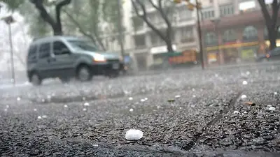Alerta por tormentas y caída de granizo. Alerta por tormentas y caída de granizo.