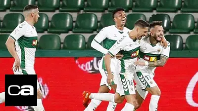 Dos futbolistas argentinos son accionistas de un club de la Liga española Dos futbolistas argentinos son accionistas de un club de la Liga española