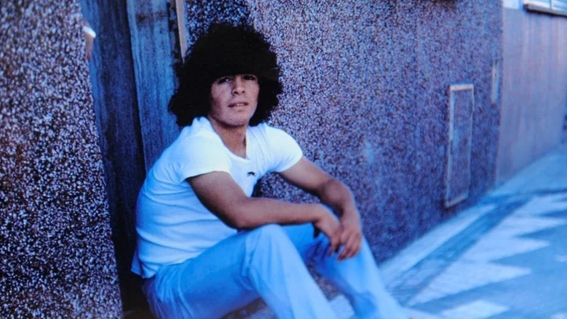 Diez estilos de Maradona a lo largo de su vida