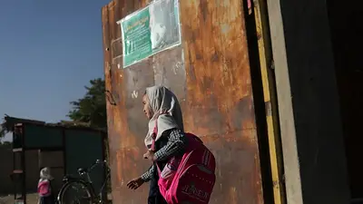 Las niñas de Afganistán siguen confinadas y no saben cuándo volverán a las escuelas Las niñas de Afganistán siguen confinadas y no saben cuándo volverán a las escuelas