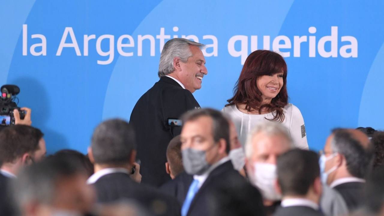 Alberto Fernández Roberto Navarro