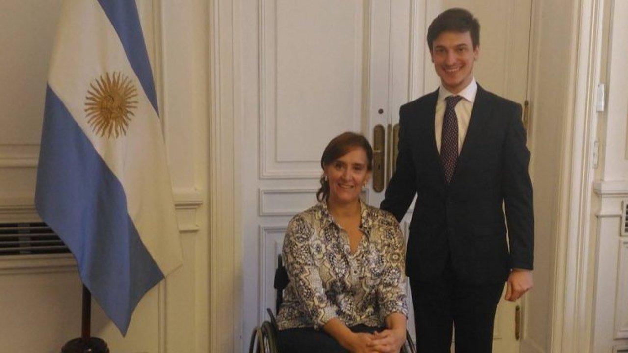 Javier Milei incluyó en su equipo a un "ñoqui" de Michetti que se autodenomino "socialista" de Alfredo Palacios