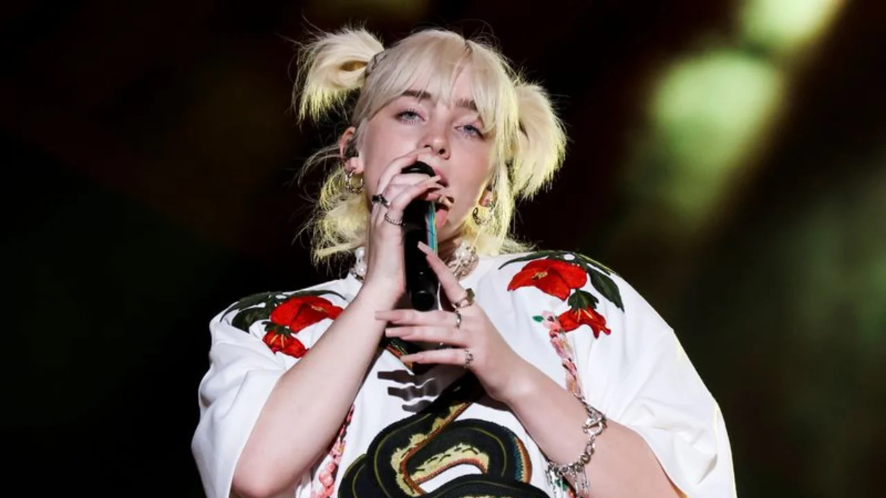 Billie Eilish encabezará el festival de música de Glastonbury el próximo año