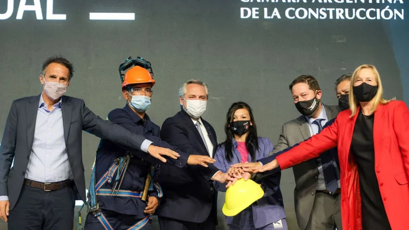 Alberto Fernández, en la Cámara de la Construcción: llamó a generar consensos y reconstruir la cultura del trabajo