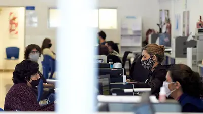 Vuelve la presencialidad: estatales bonaerenses regresan a sus lugares de trabajo Vuelve la presencialidad: estatales bonaerenses regresan a sus lugares de trabajo