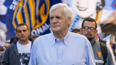 Paritarias UOM 2022: metalúrgicos cerraron un aumento salarial de 45% Paritarias UOM 2022: metalúrgicos cerraron un aumento salarial de 45%