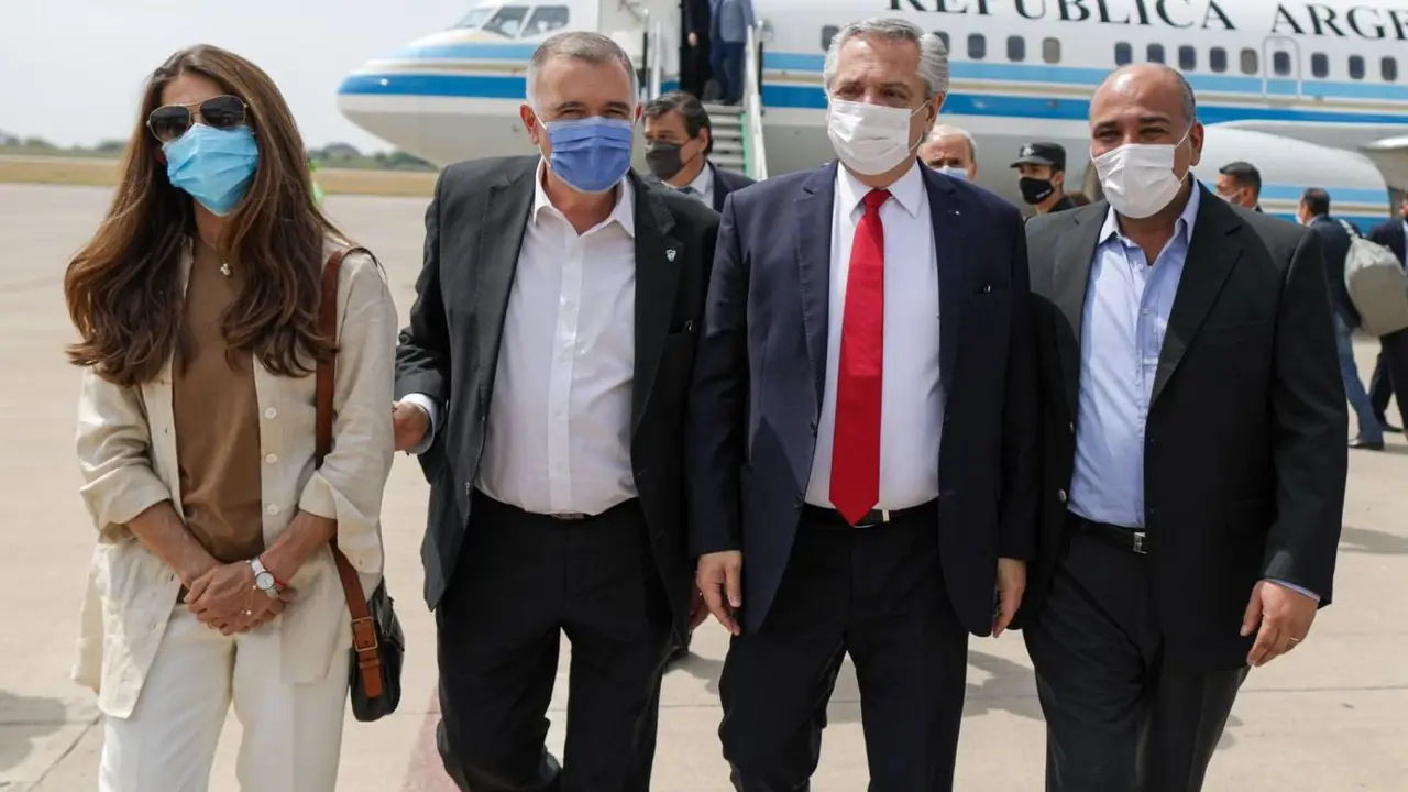 Alberto Fernández y Juan Manzur 