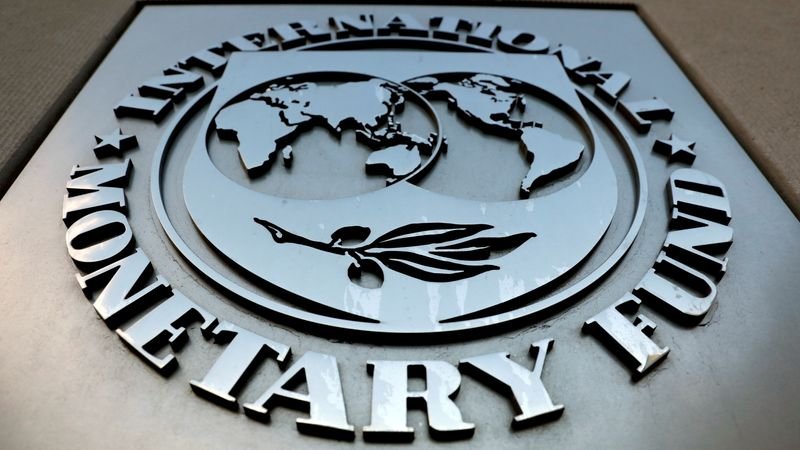 FMI dice autoridades económicas deben maniobrar entre el apoyo monetario y sus riesgos