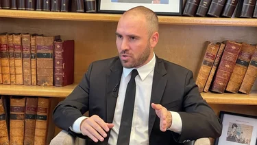 Guzmán descartó una devaluación: "No vamos a hacer ningún salto"