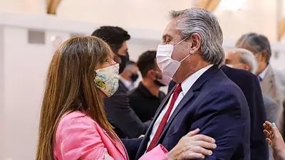Cerruti dijo que "todavía no está decidido" si Alberto participará del 17 de octubre Cerruti dijo que "todavía no está decidido" si Alberto participará del 17 de octubre