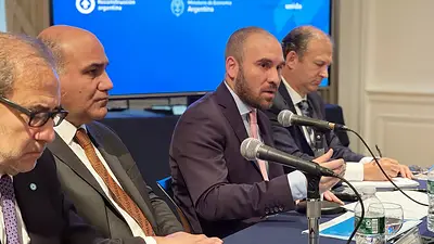 Juan Manzur y Martín Guzmán se reunieron con empresarios en Nueva York Juan Manzur y Martín Guzmán se reunieron con empresarios en Nueva York