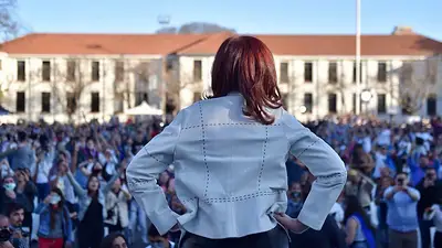 Cristina Fernández de Kirchner pidió refundar un pacto entre el capital y el trabajo Cristina Fernández de Kirchner pidió refundar un pacto entre el capital y el trabajo