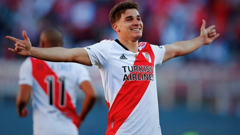 River le ganó a San Lorenzo con un Julián Álvarez descomunal