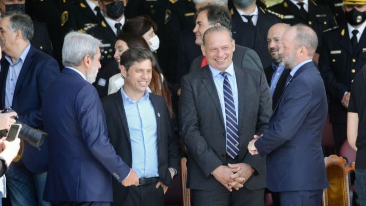 Berni se mostró con Kicillof nuevamente en la jura de los nuevos policías