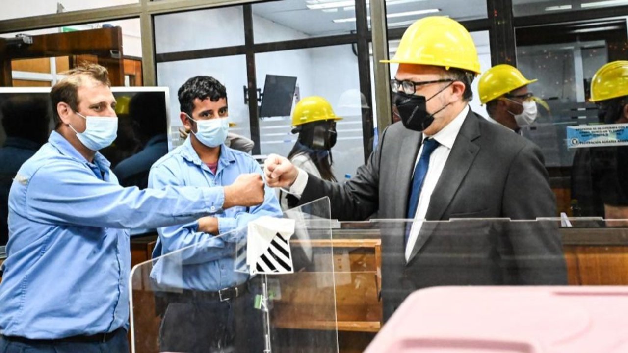 Reunión de Kulfas y Perotti con Dow para poner en marcha la "Mesa de Competitividad"